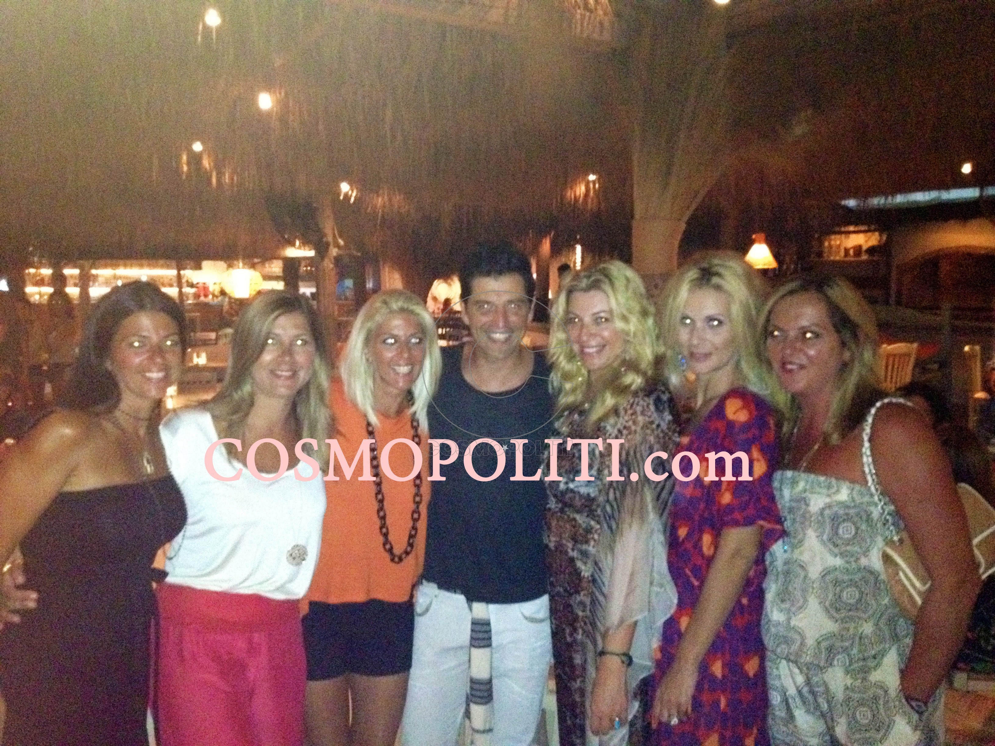 Samatas sti Mykono! Sakissssss!!!!