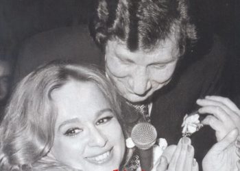 Αλίκη Βουγιουκλάκη: Μια εθνική σταρ στα μπουζούκια