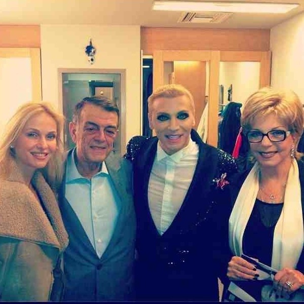 Ολοι στον Τάκη !