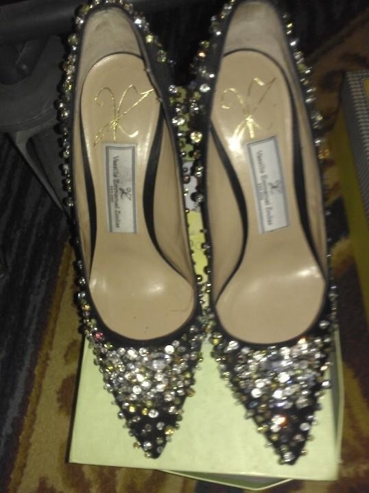 Snapshots: Το Εκπληκτικό Ντεφιλέ του Βασίλη Ζούλια!