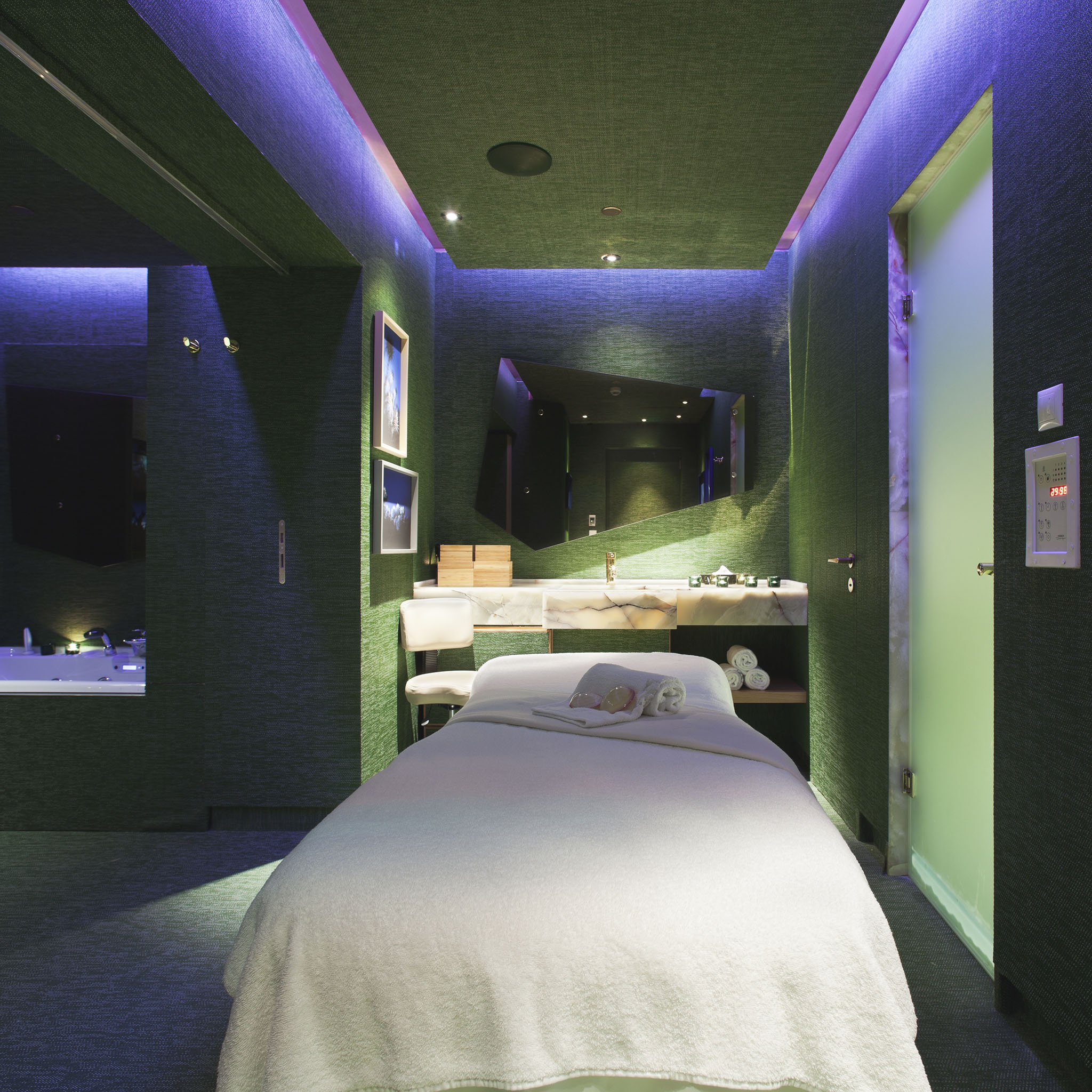 CosmoGlow Ομορφιάς !