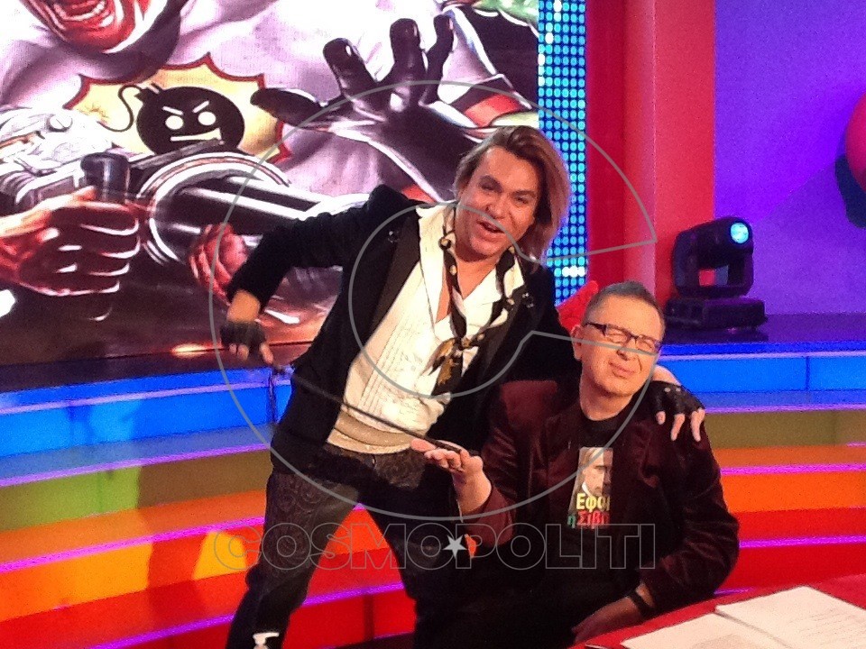 Εμπαινε Τρύφωνα Ολα Μπάχαλο!