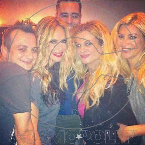 Luv Τώρα! Κούκλες Ολες!!