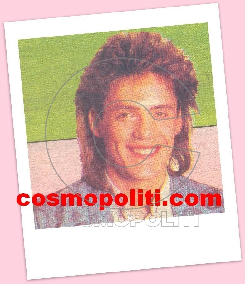 COSMO PAST: ΘΑΝΟΣ ΚΑΛΛΙΡΗΣ alias PAUL STEVENS!