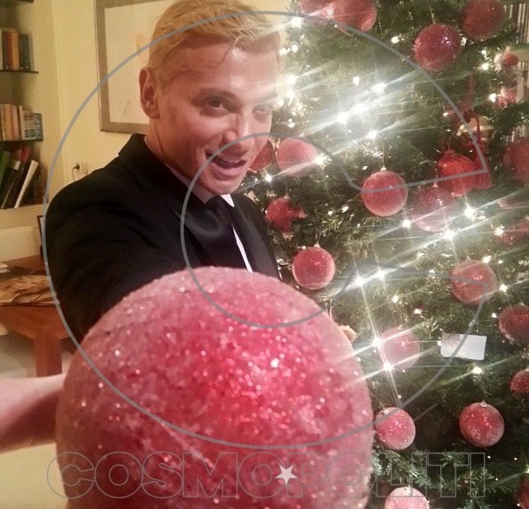 Καλή Χρονιά Από τον Τάκη Ζαχαράτο!