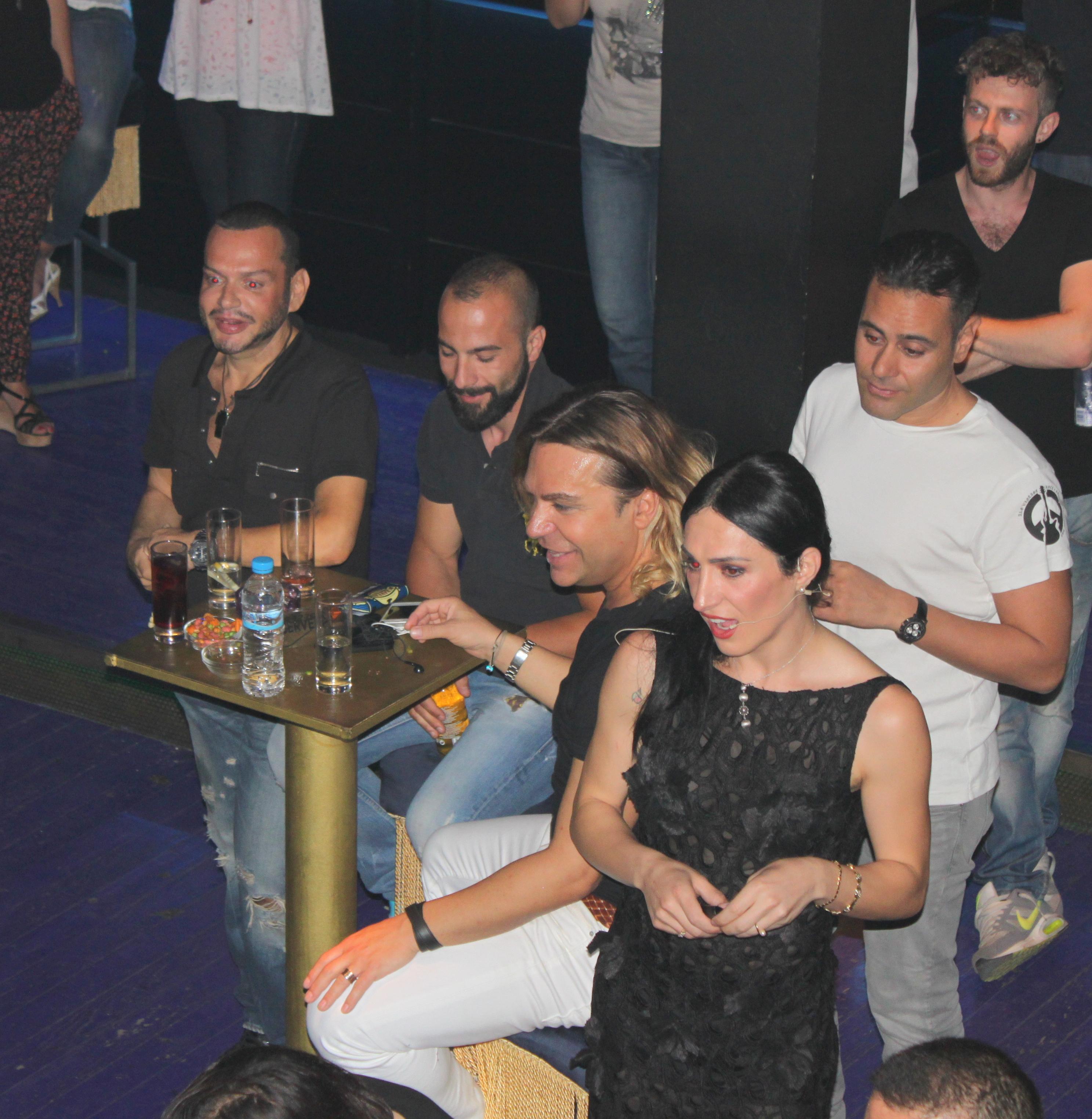 Στην Πρεμιέρα της Μίνας!