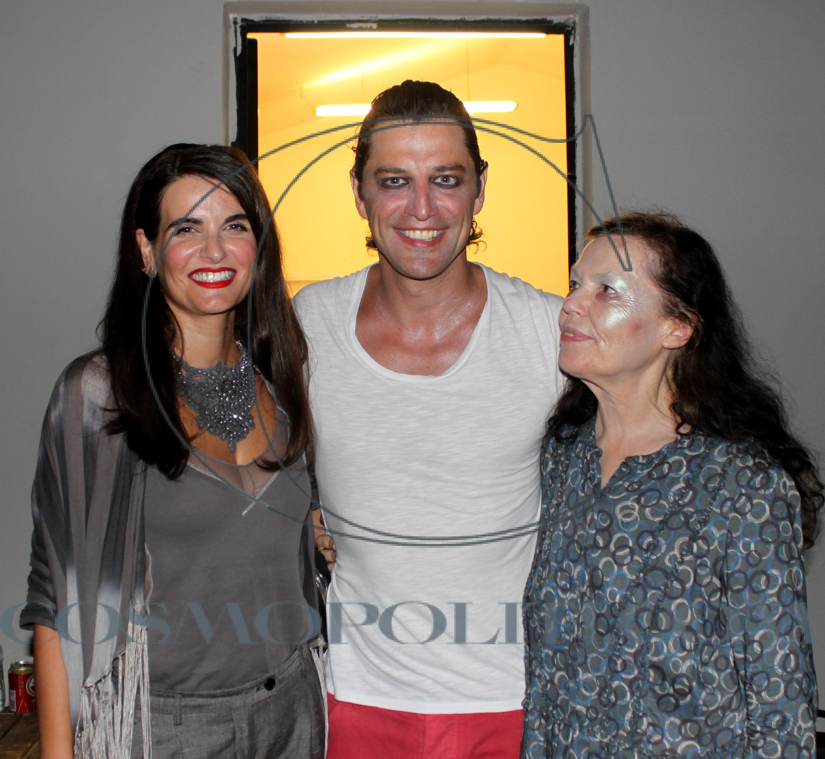 Αχ…& Βάκχες, Για Το Σάκη!