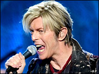 _40082389_bowie2_203