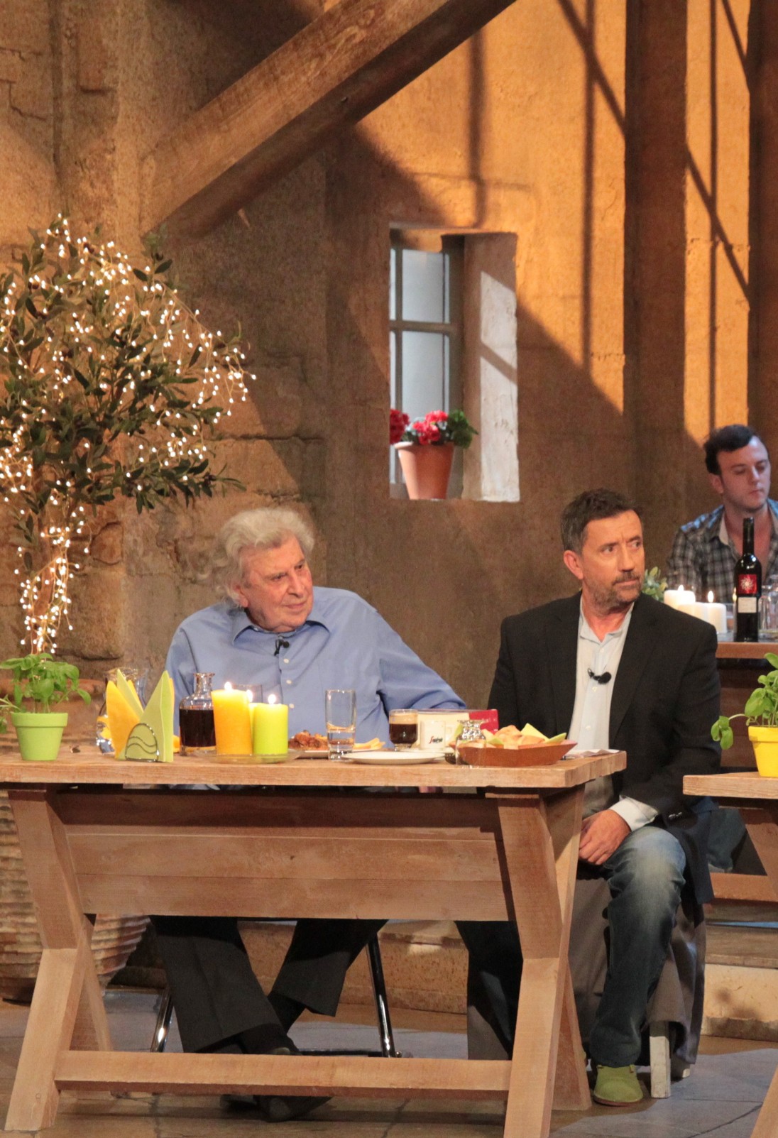 Ποδαρικό Στον Alpha Με Μίκη Θεοδωράκη