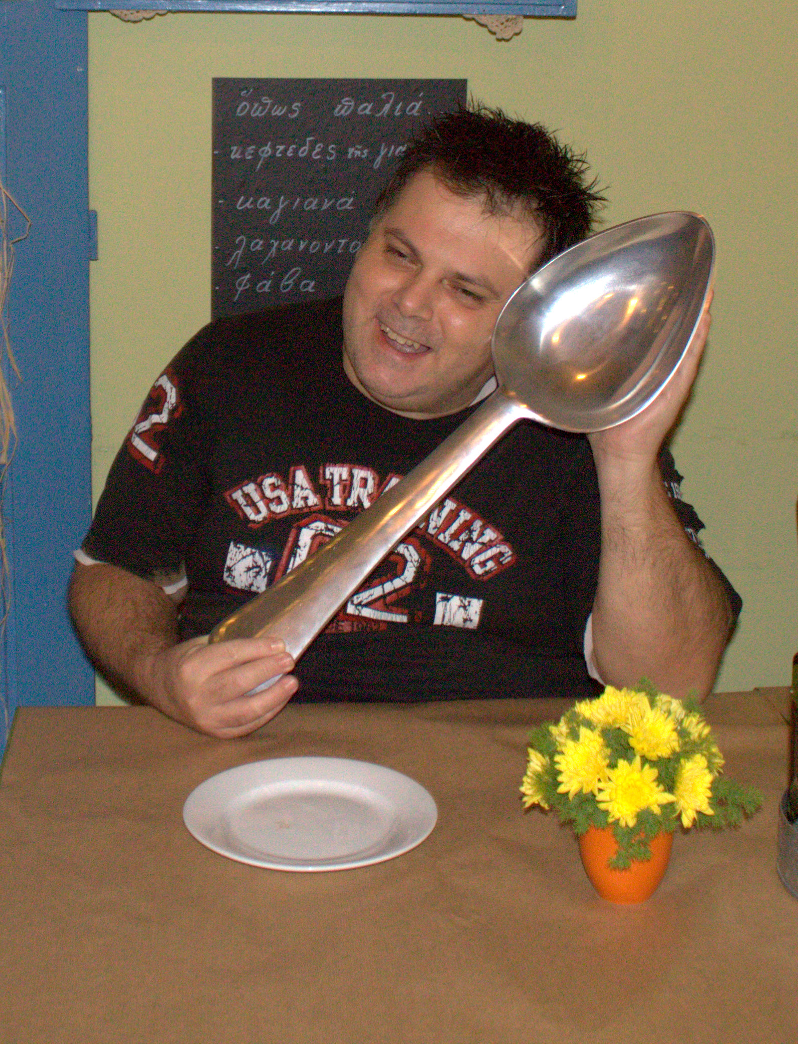 Στο -Θεϊκό- Πιάτο Της Βούλας