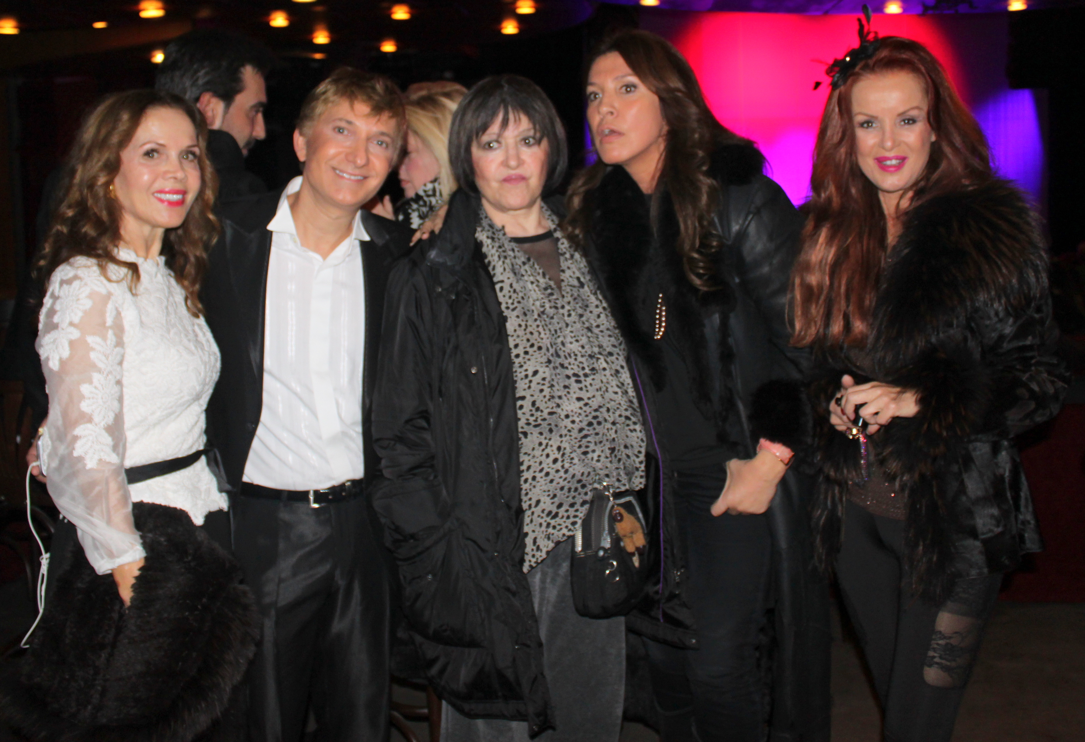 Μάκης & Φωνές Από Βινύλιο