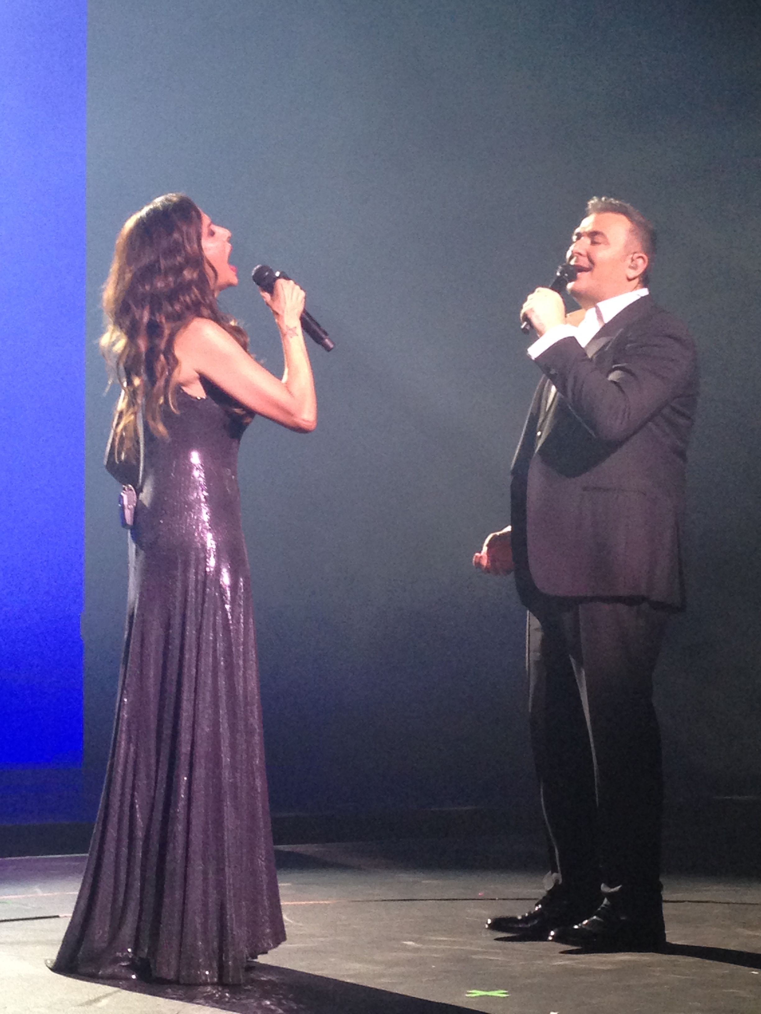 Αποκλειστικά snapshots από το Σχήμα που θα πάει μέχρι το καλοκαίρι και που είναι Ένα!