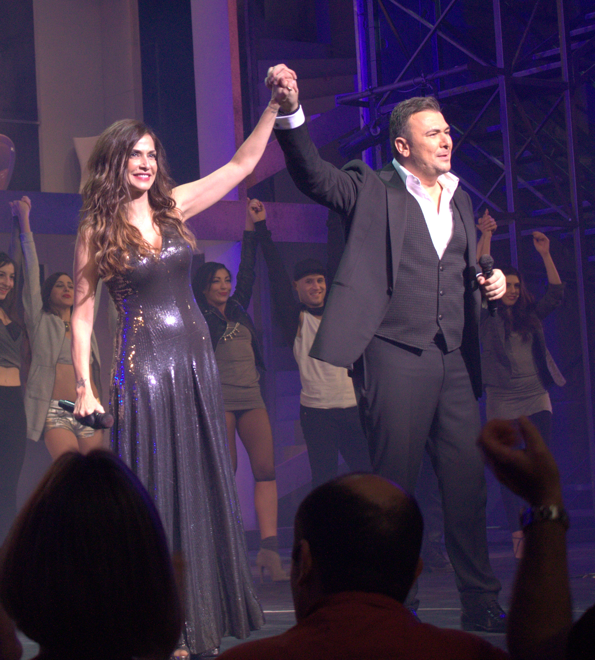 Αποθέωση Στην Πρεμιέρα Άννας & Αντώνη