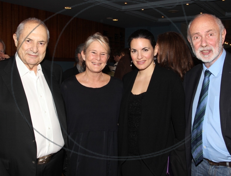 Εκθεση “Χαπάκι Αισιοδοξίας”