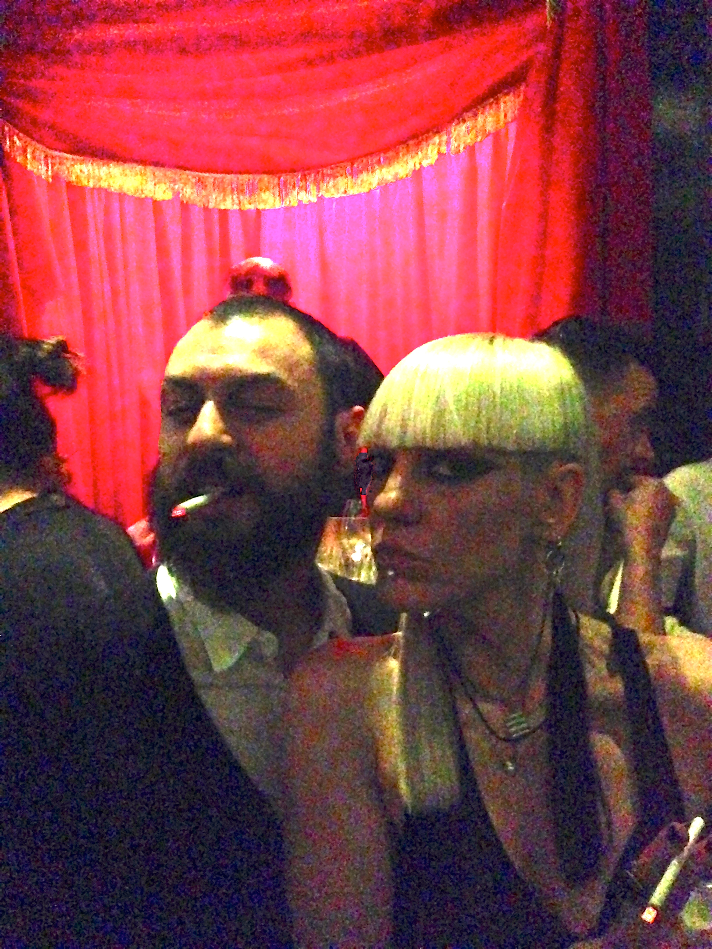 Πλατεία Μαβίλη 4 πολύ παρά