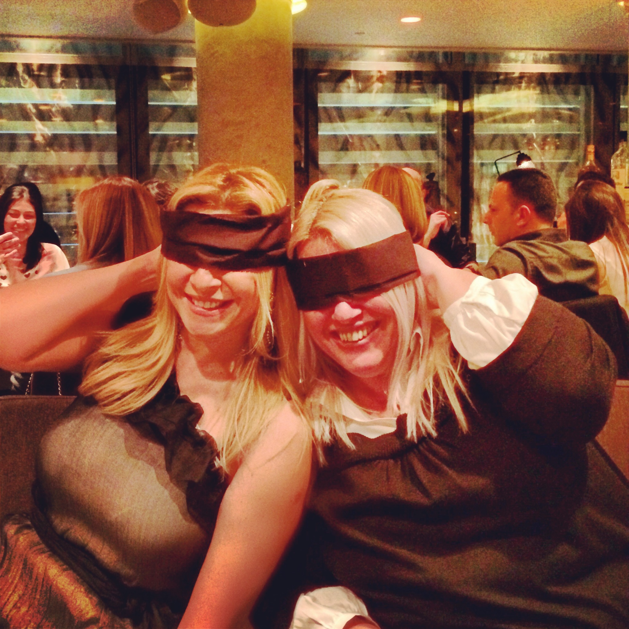 Δείπνο στη Χύτρα με Μάτια Ερμητικά Κλειστά!