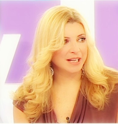 Η Χριστίνα Πολίτη Στη Μελέτη Τώρα!