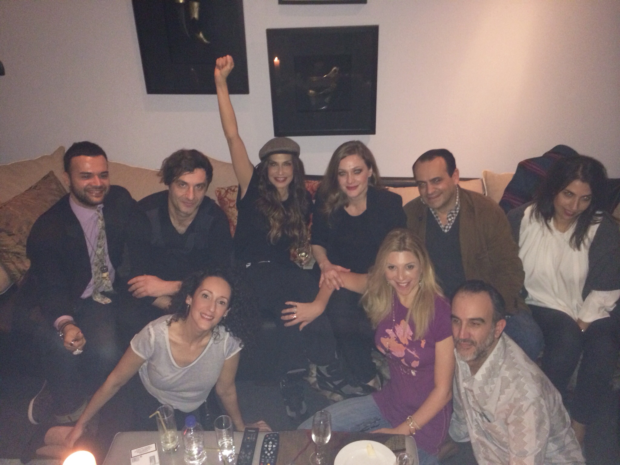 Κόσμοι Ενωμένοι! ‘Η ‘Ενα ή Κανένα!