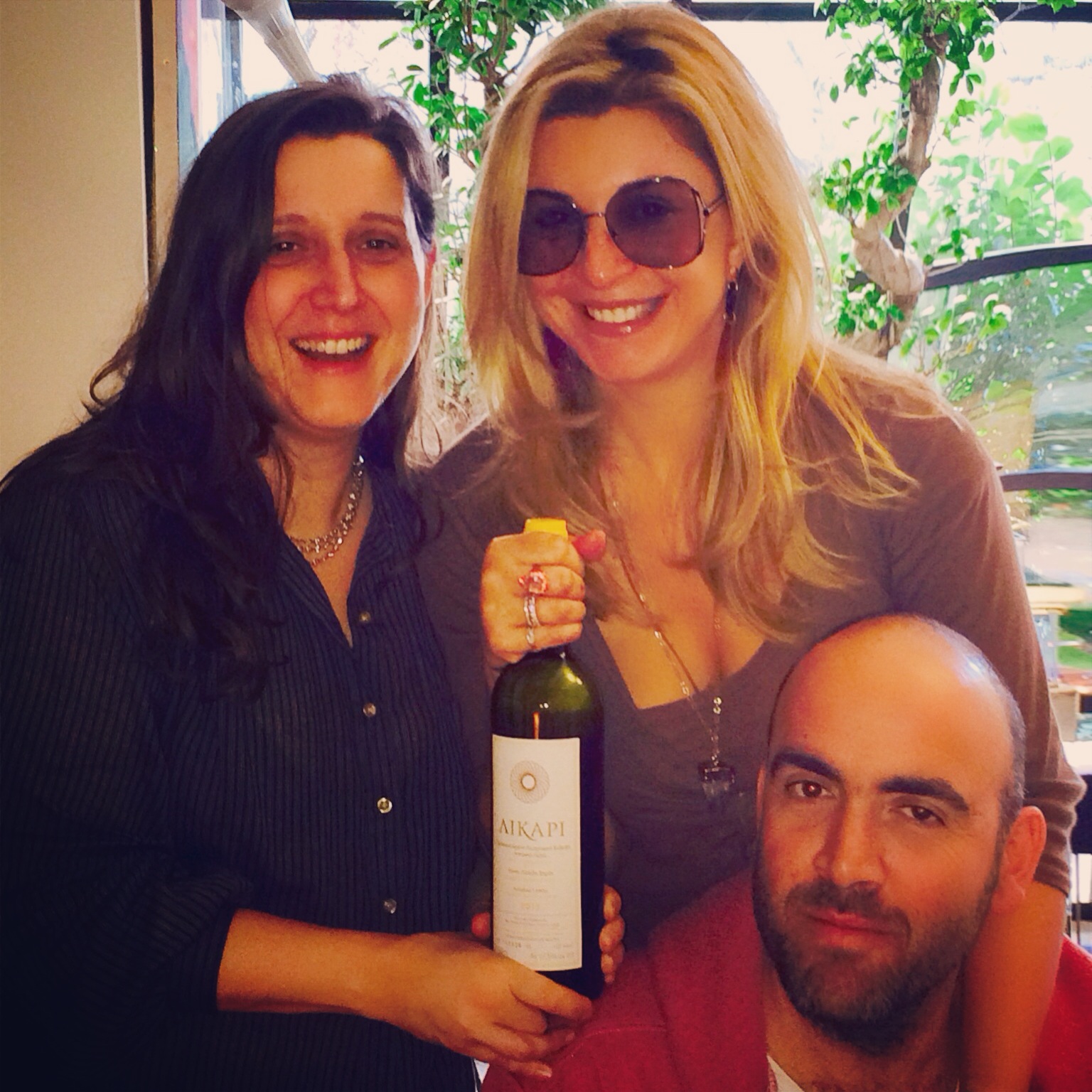 Xρόνια Πολλά στην καλύτερη οικοδέσποινα!