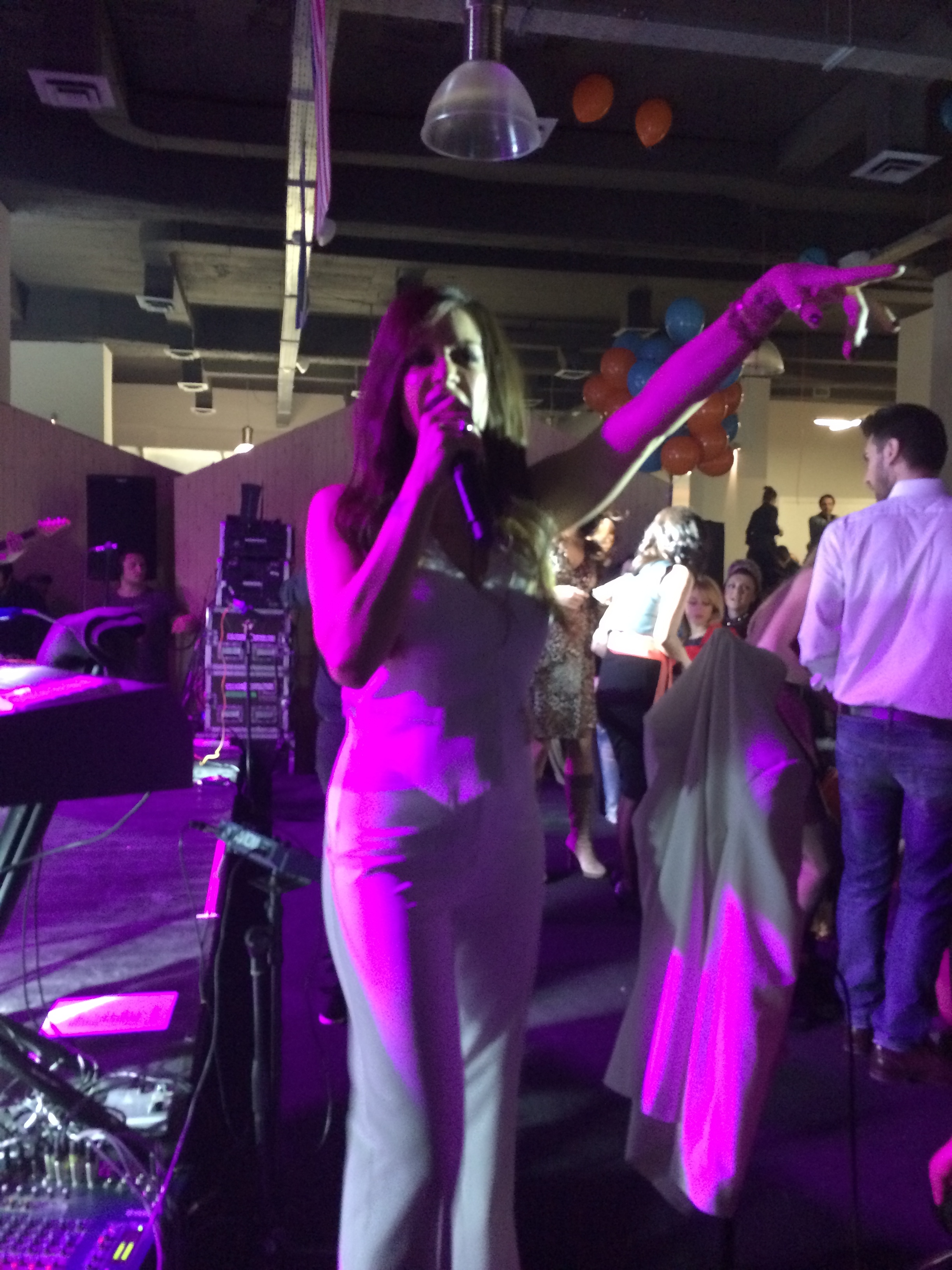 AirFastTicket σε ένα πάρτυ με μοναδικές εμπειρίες