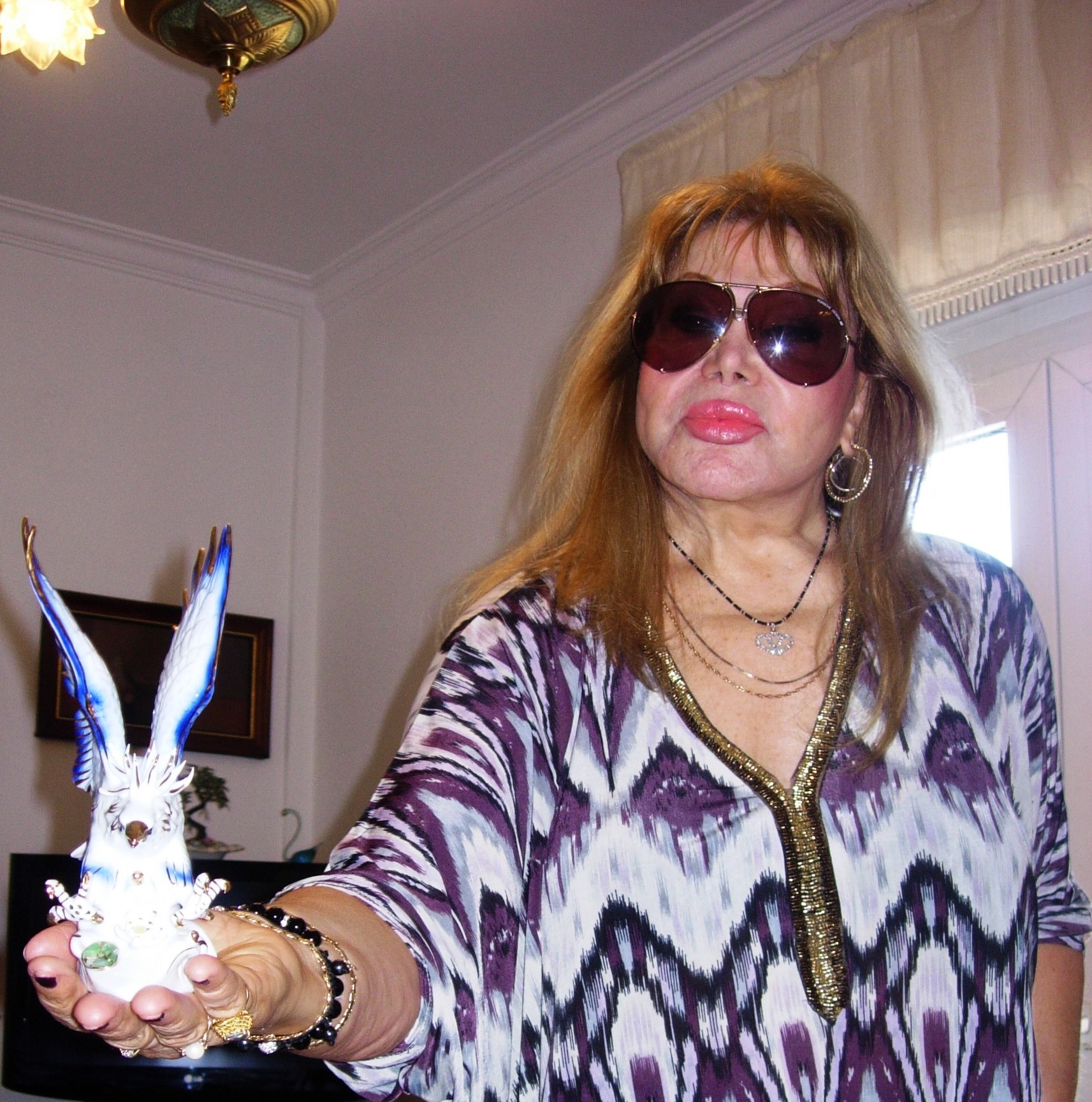 Η Σαλίμα αποκαλύπτει 73 χρόνια ζωής!