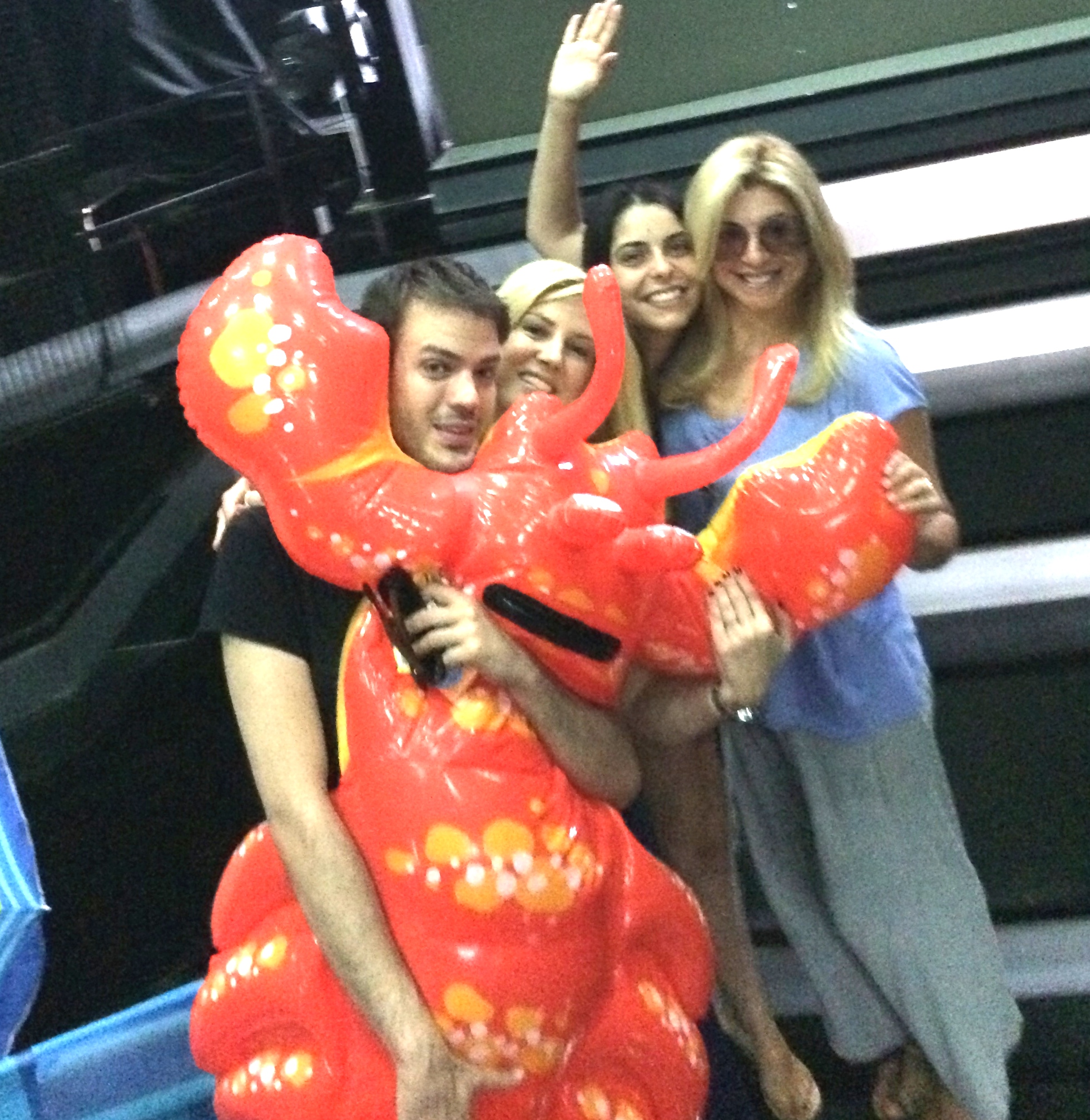 Just All of Us! Φινάλε Σήμερα!