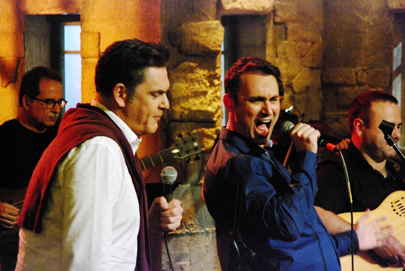 Το Χαμόγελο Του Παιδιού Απόψε Στην Υγειά Μας