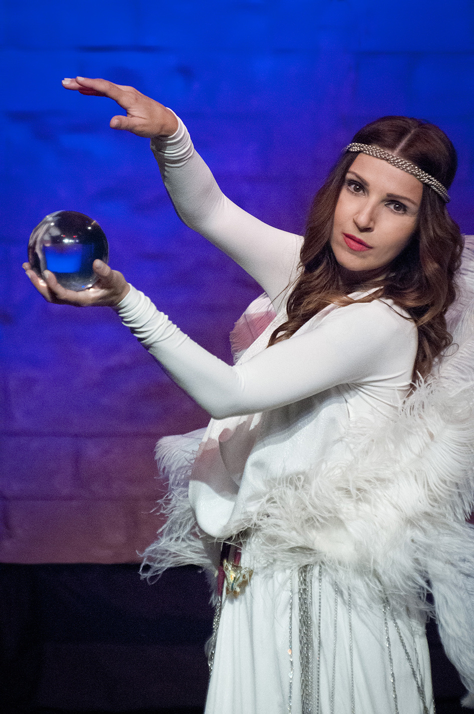 Ακροβάτες Της Τύχης Με Την Ευριδίκη & Το Θίασο Αβάντι