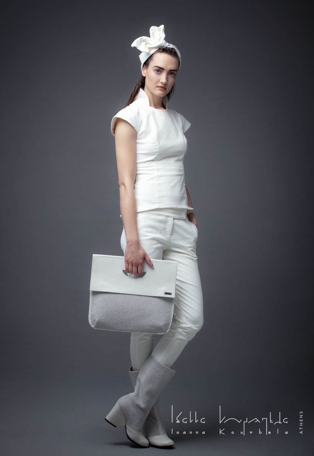 Aντανακλάσεις By Ioanna Kourbela Για Τη Νέα Σεζόν