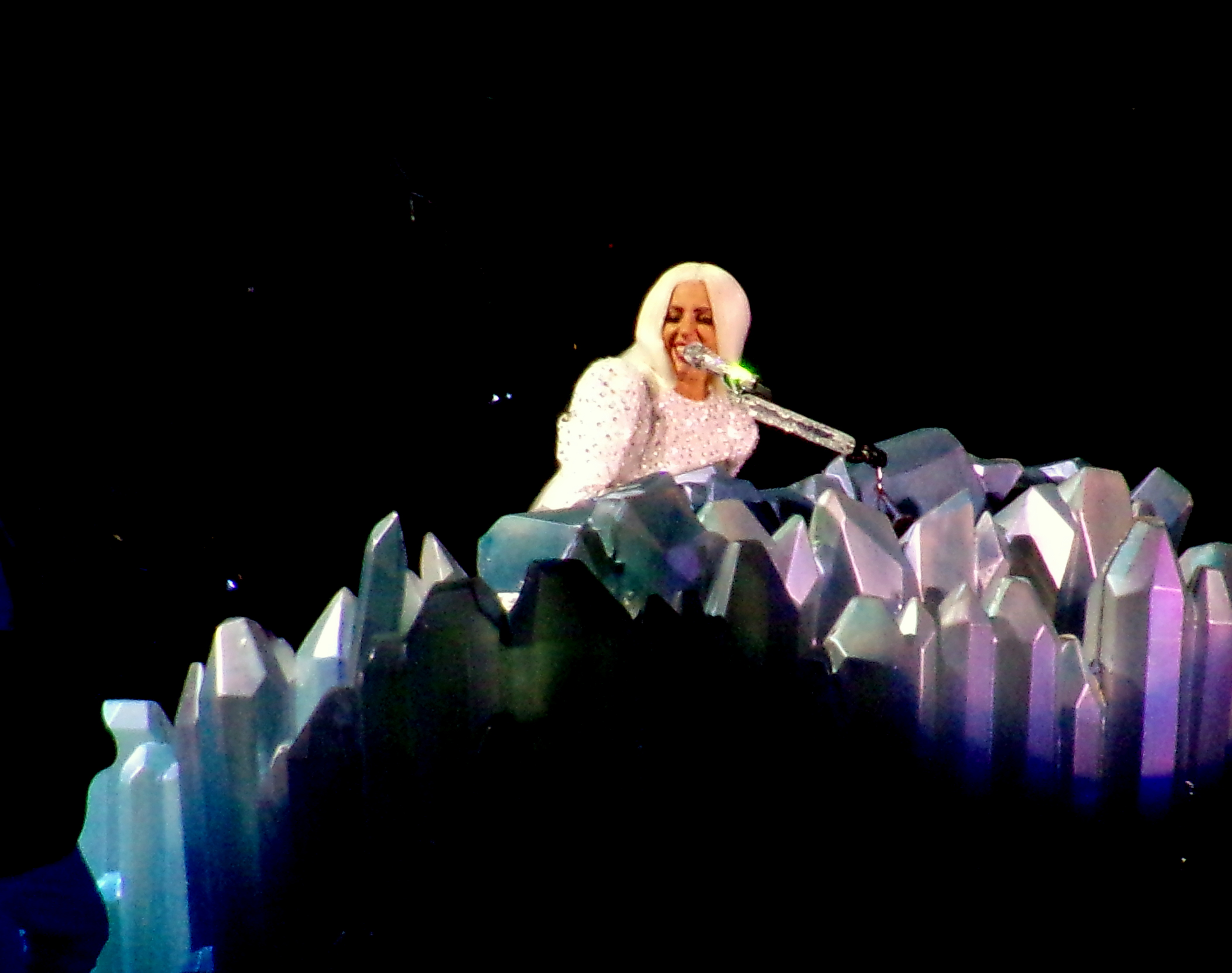 H Lady Gaga Live Στην Αθήνα! Οoh-La-La!