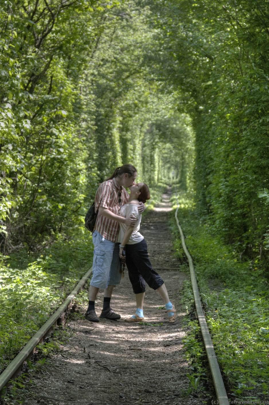 Το τούνελ της αγάπης ιδανικός προορισμός για ερωτευμένους