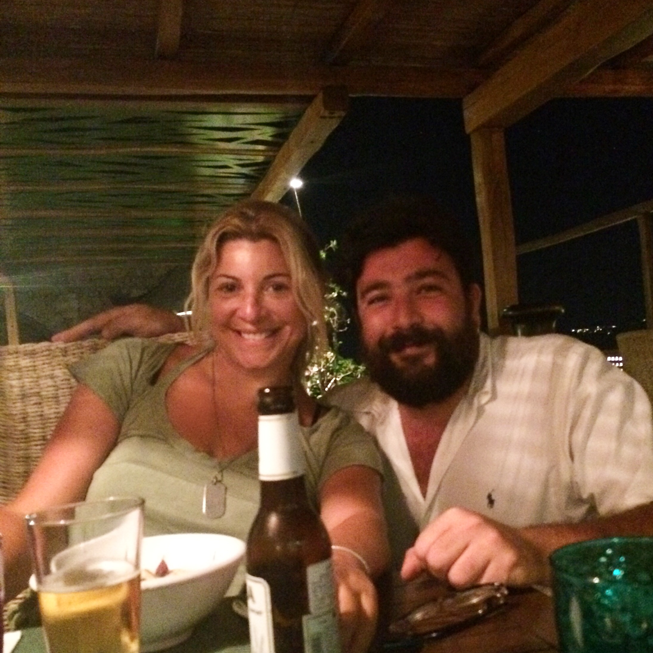 Μία μάνα Pug για Τhai στο Μr Pug  .. στη Μύκονο