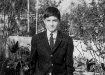 Νίκος Καρβέλας:  Το άλμπουμ της ζωής του