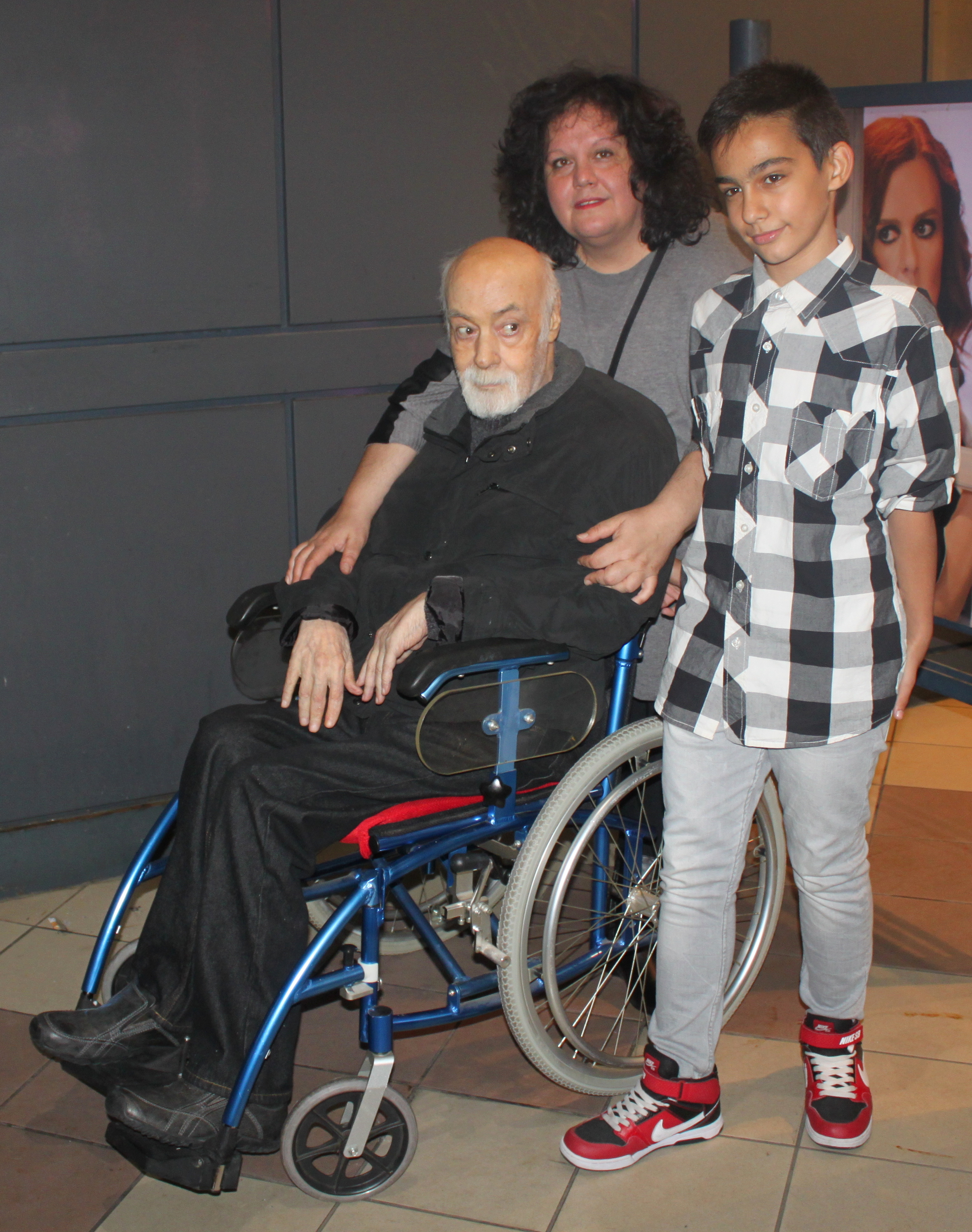 “Ανδρέα, Σύνορα Η Αγάπη Δε Γνωρίζει…Πόσο Σ’ αγαπώ…Πόσο Σ’ αγαπώ…”