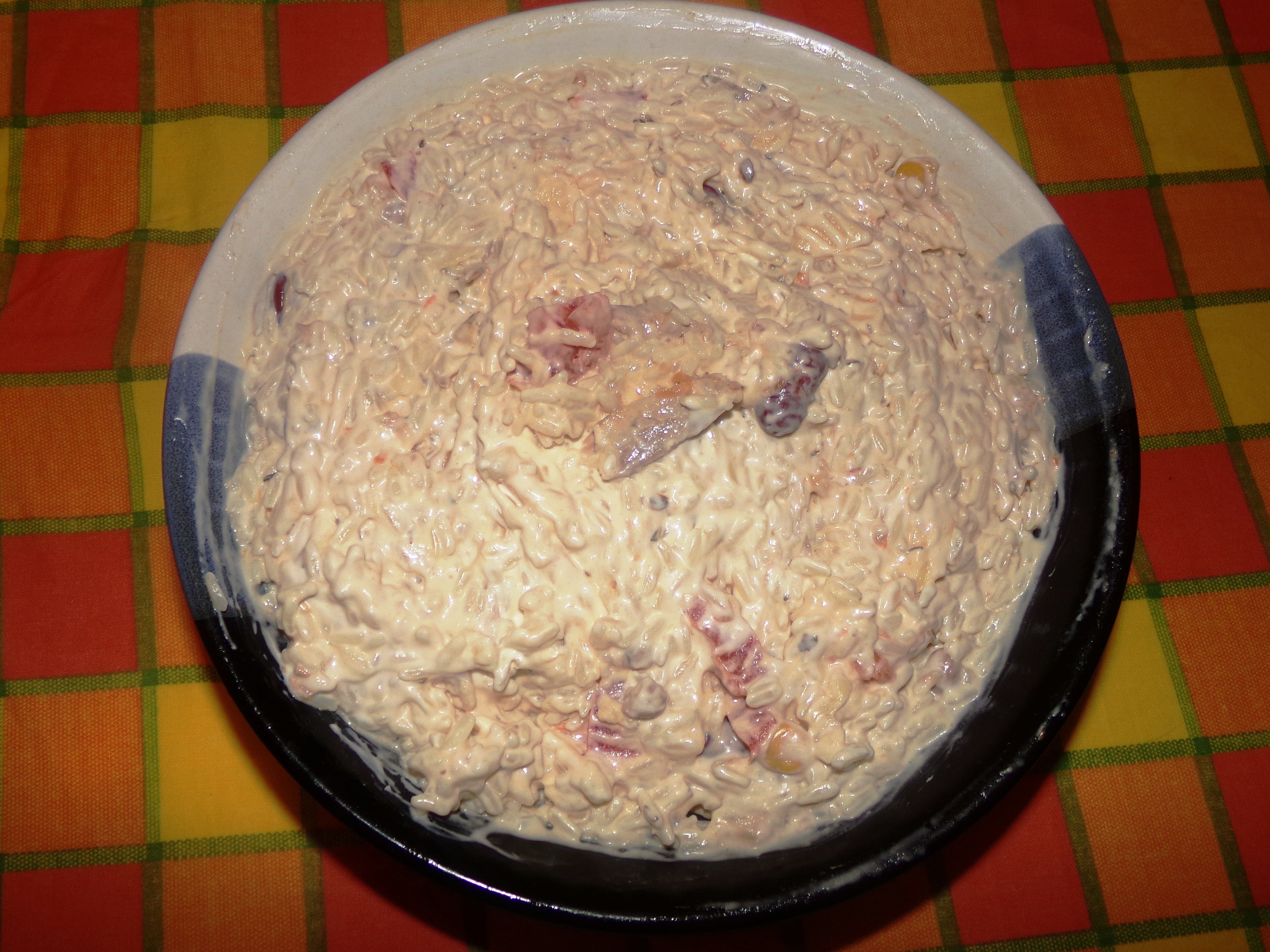 Bράσε ρύζι-σαλάτα της μαμάς