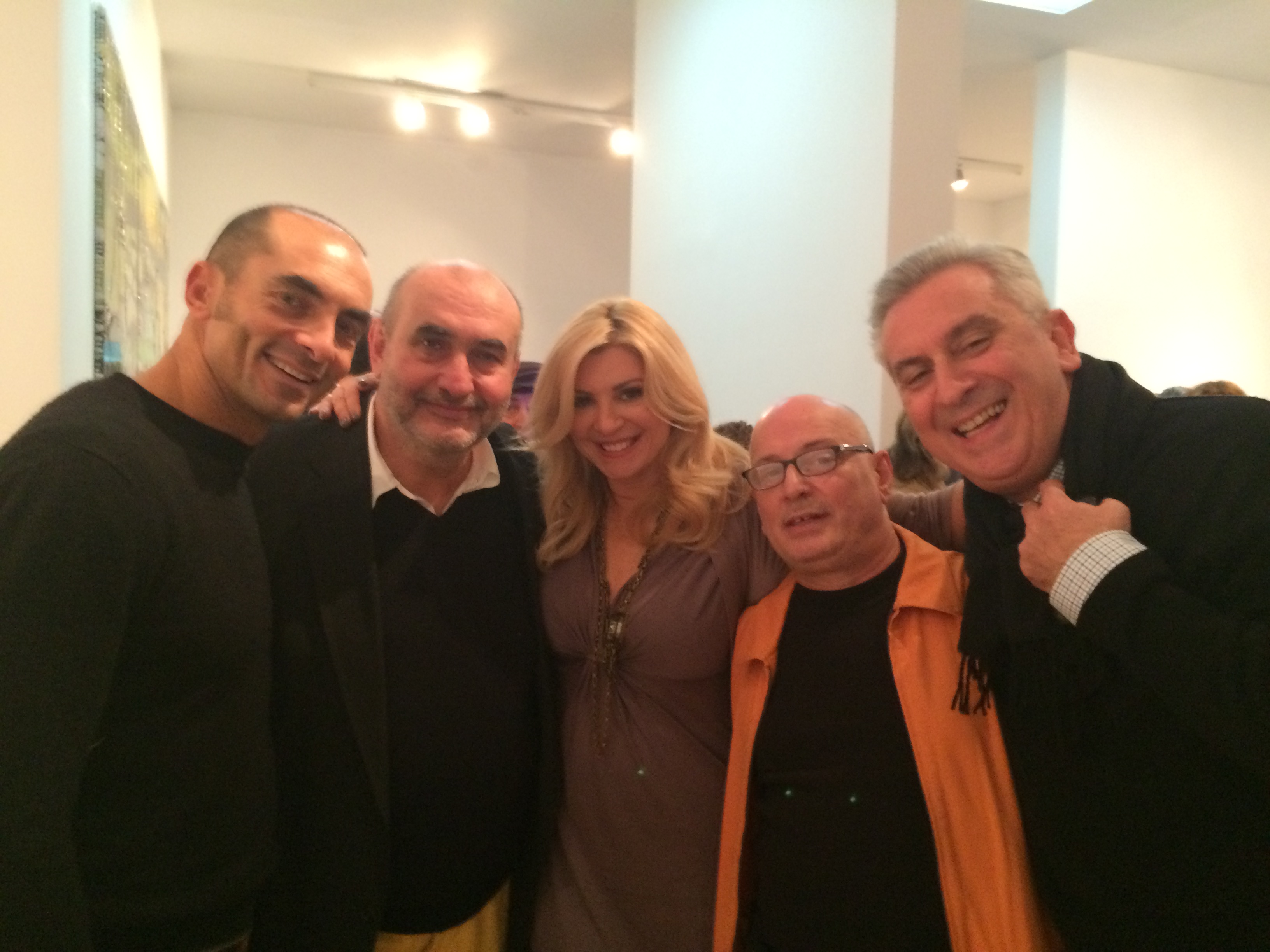 “Μια ζωή φως”: Hommage στον βασιλιά των δημοσίων σχέσεων