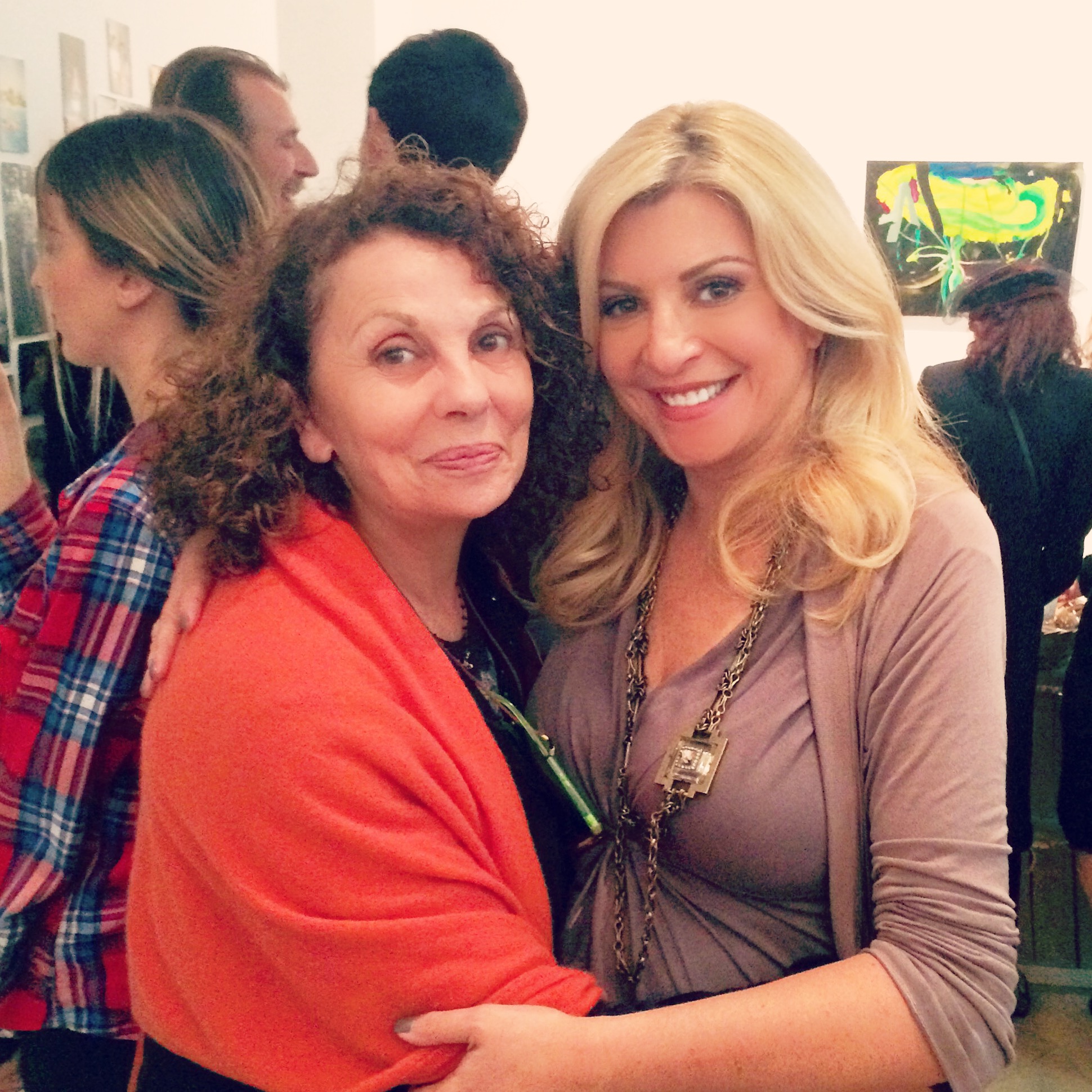 “Μια ζωή φως”: Hommage στον βασιλιά των δημοσίων σχέσεων