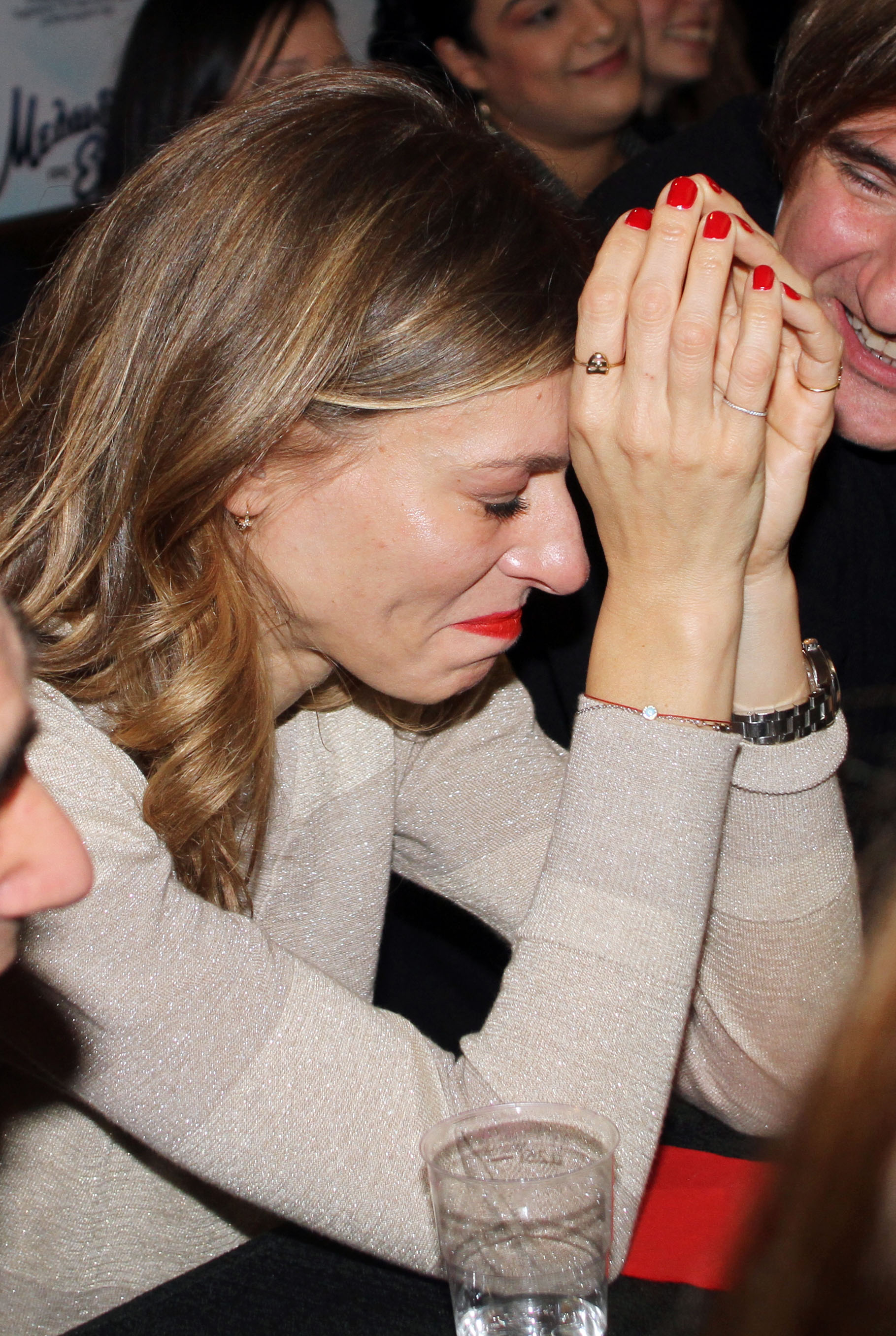 Η Μελωδία Της Ευτυχίας Με 18 Παιδιά & Τη Νάντια Κοντογεώργη