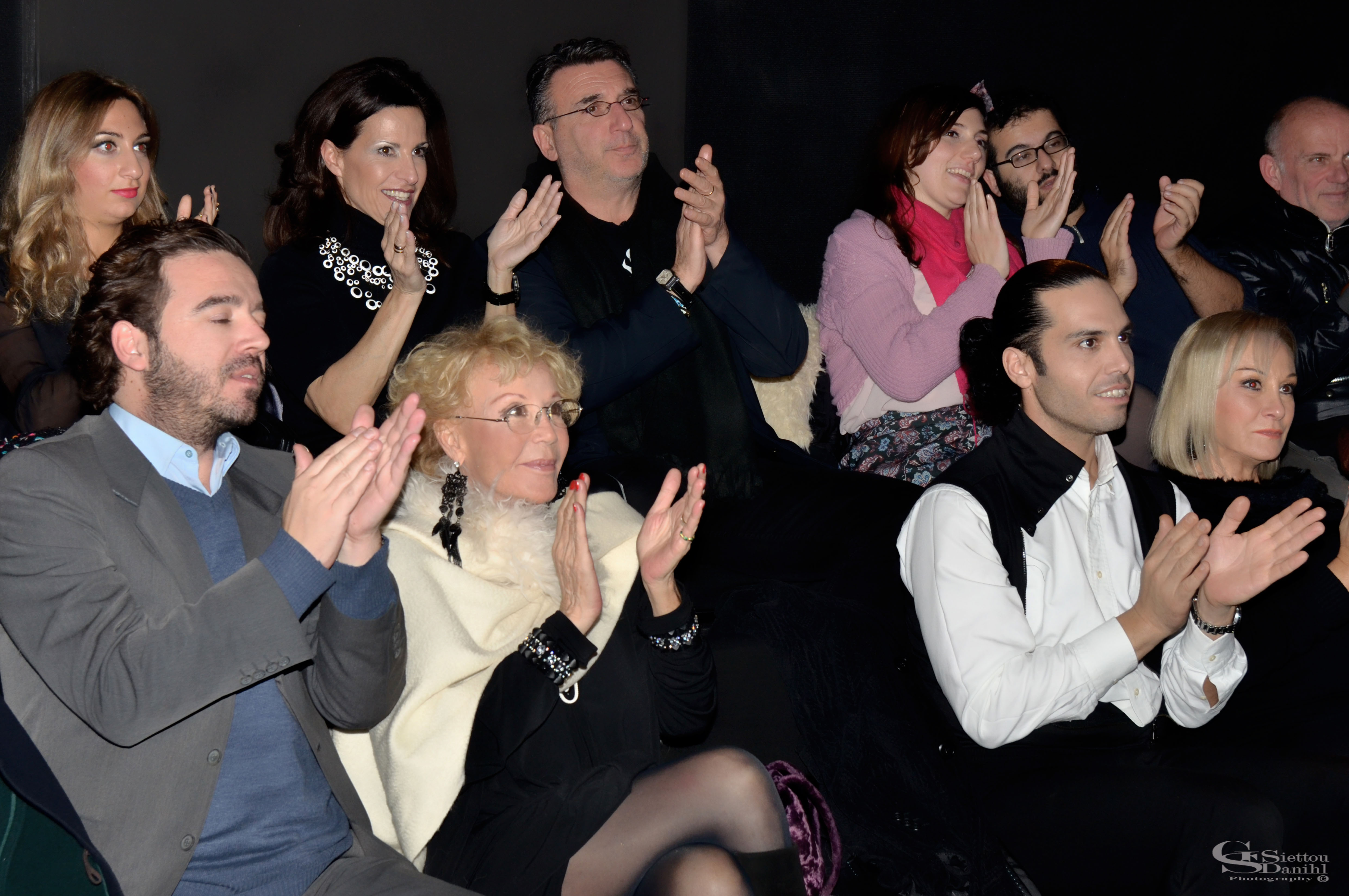 H Zωή Λάσκαρη Στην Επίσημη Πρεμιέρα Του FiT!