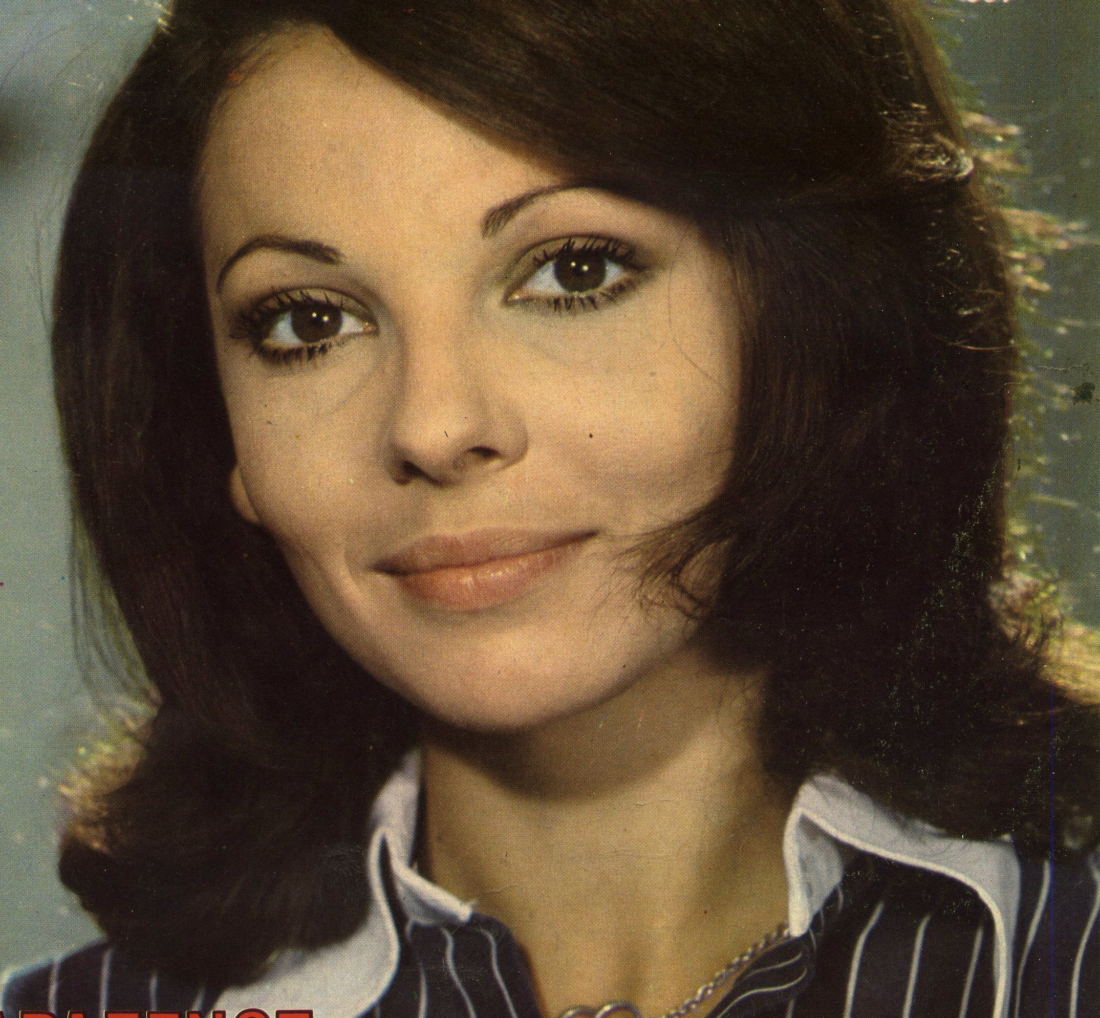 Η Μπέττυ Λιβανού Ανάβει Τα Κόκκινα Φανάρια!