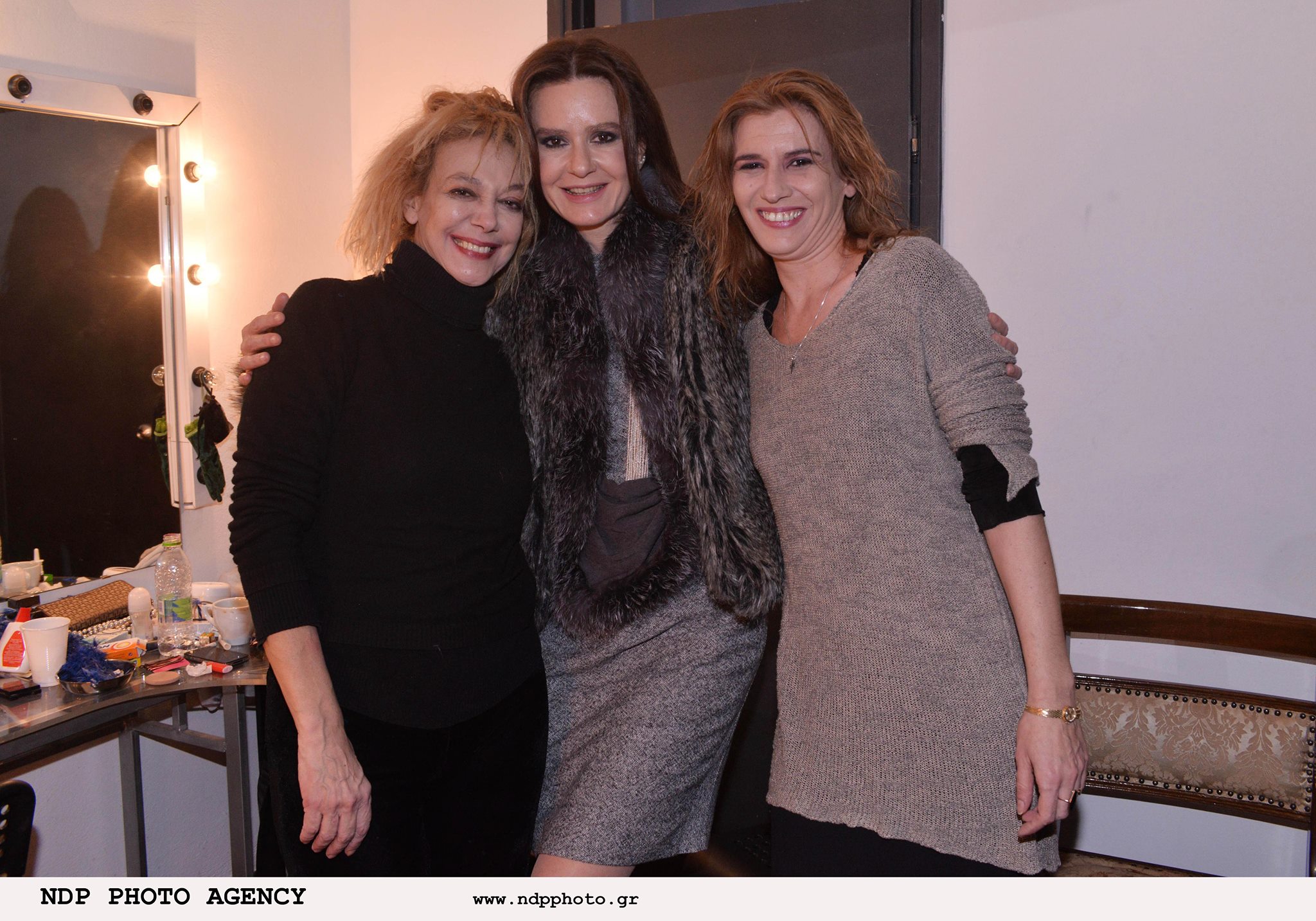 Μια Βραδιά Με Φίλους Στο Σύγχρονο Θέατρο!