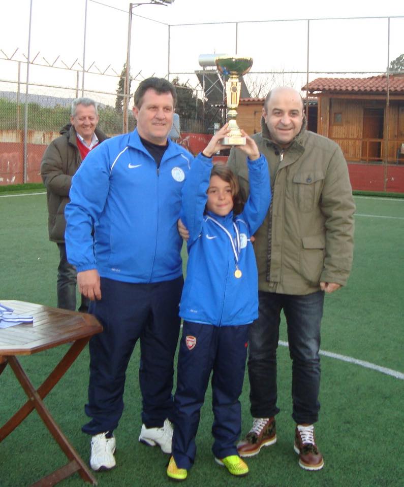 Ο Μάρκος Σεφερλής Βραβεύτηκε Από Την Πανελλήνια Λέσχη Φίλων Μπαρτσελόνα!