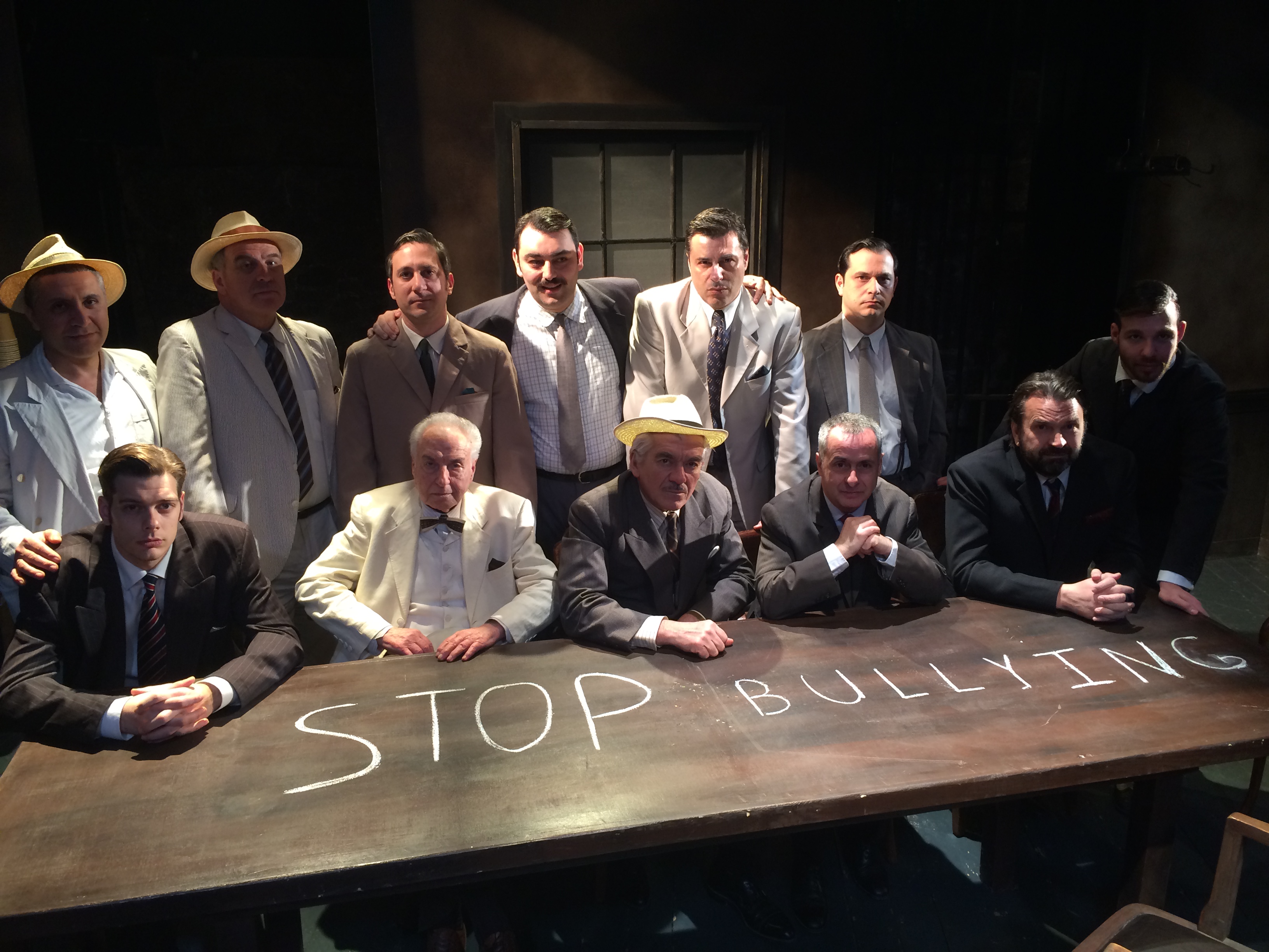 Stop Bullying: Οι 12 Ένορκοι Στέλνουν Το Μήνυμά Τους!