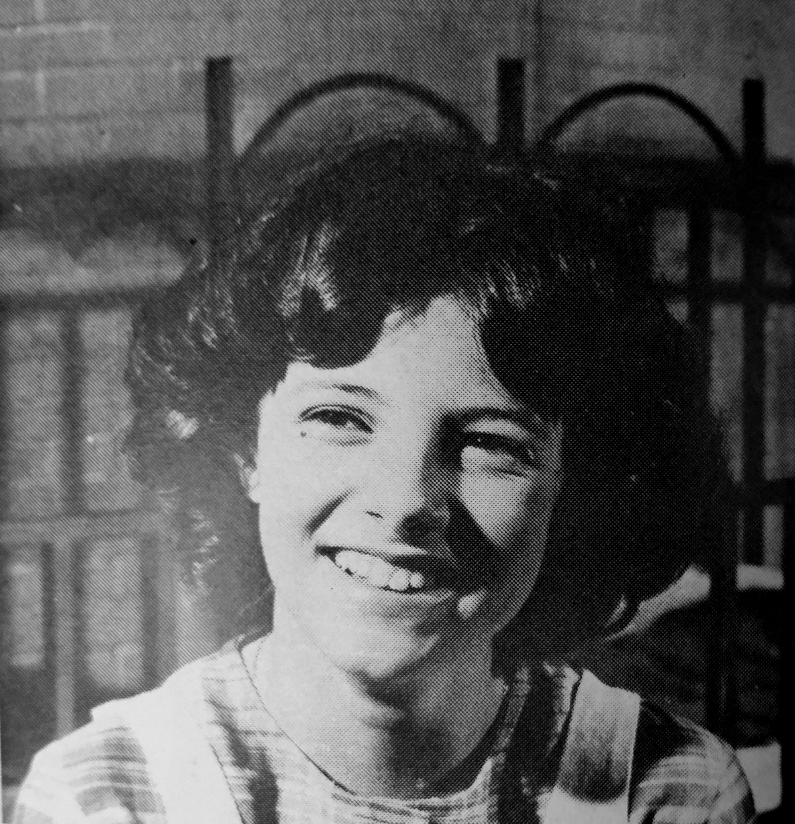 Τάνια Τρύπη: Από Την Άννυ, Στην Άννα!