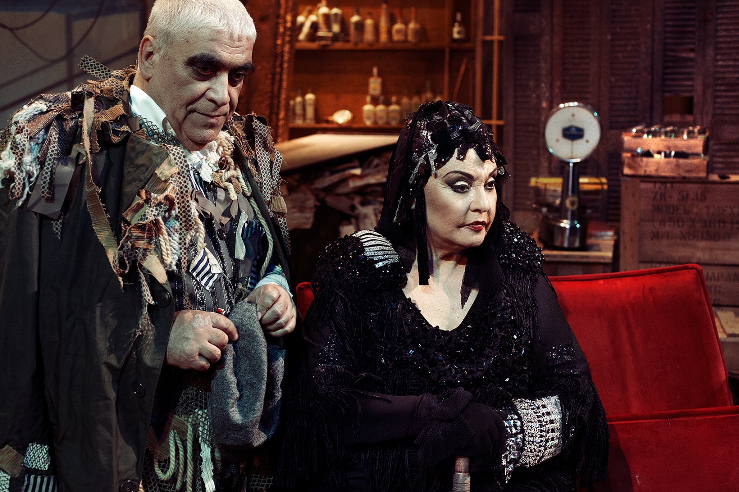 H Eπίσκεψη Της Γηραιάς Κυρίας: Ονόματα Νικητών Για Προσκλήσεις!