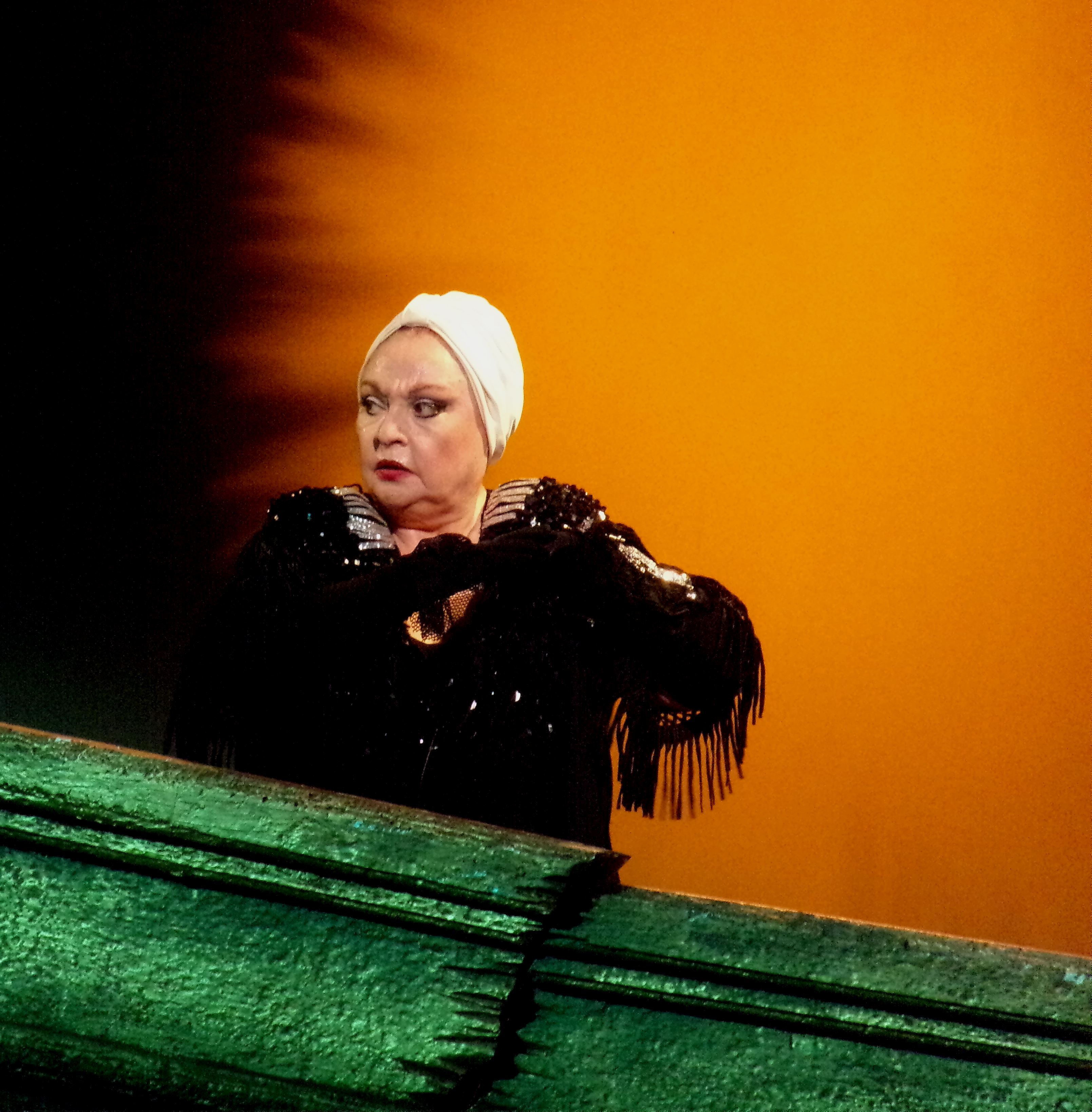 Η Επίσκεψη Της Γηραιάς Κυρίας Ή Αλλιώς: Money Μakes Τhe World Go Round!