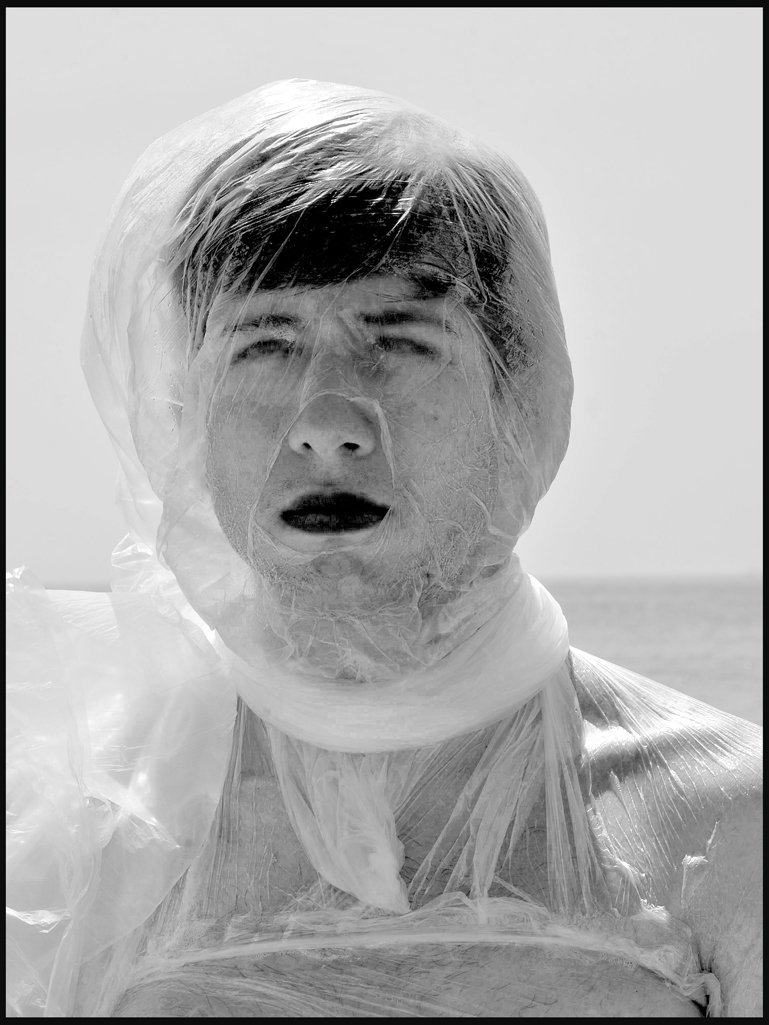 Eνώ Το Πλοίο Ταξιδεύει Από Την Ομάδα7!