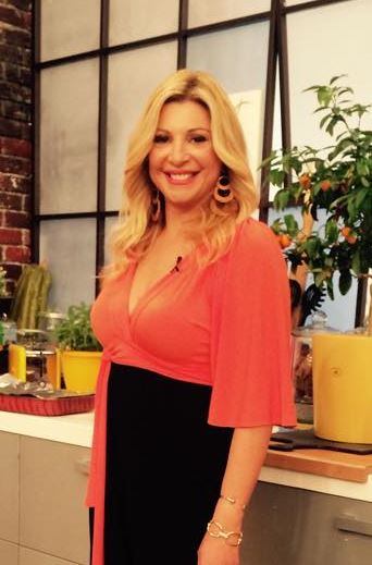 Daily Dress Report: Τι Φόρεσε Η Χριστίνα Στο Mega Με Μία!