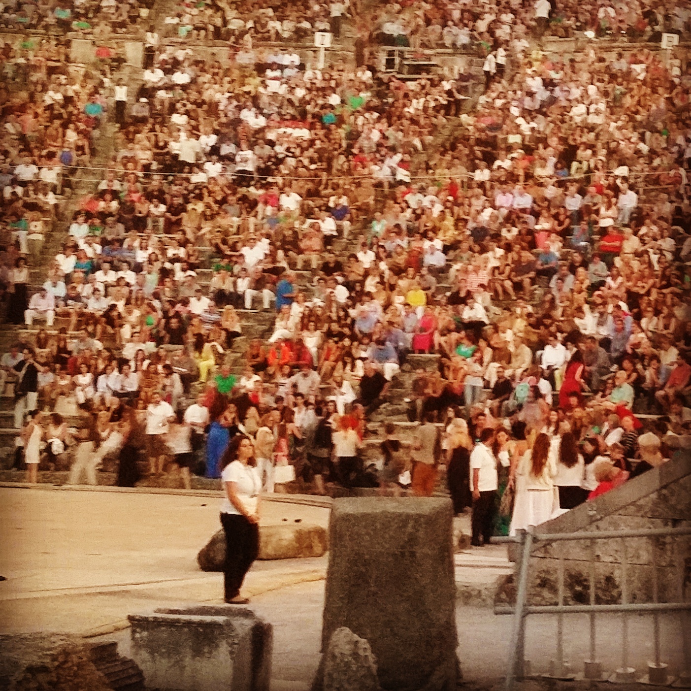 10.000 Θεατές Στην Επίδαυρο Για Τις Τρωάδες!