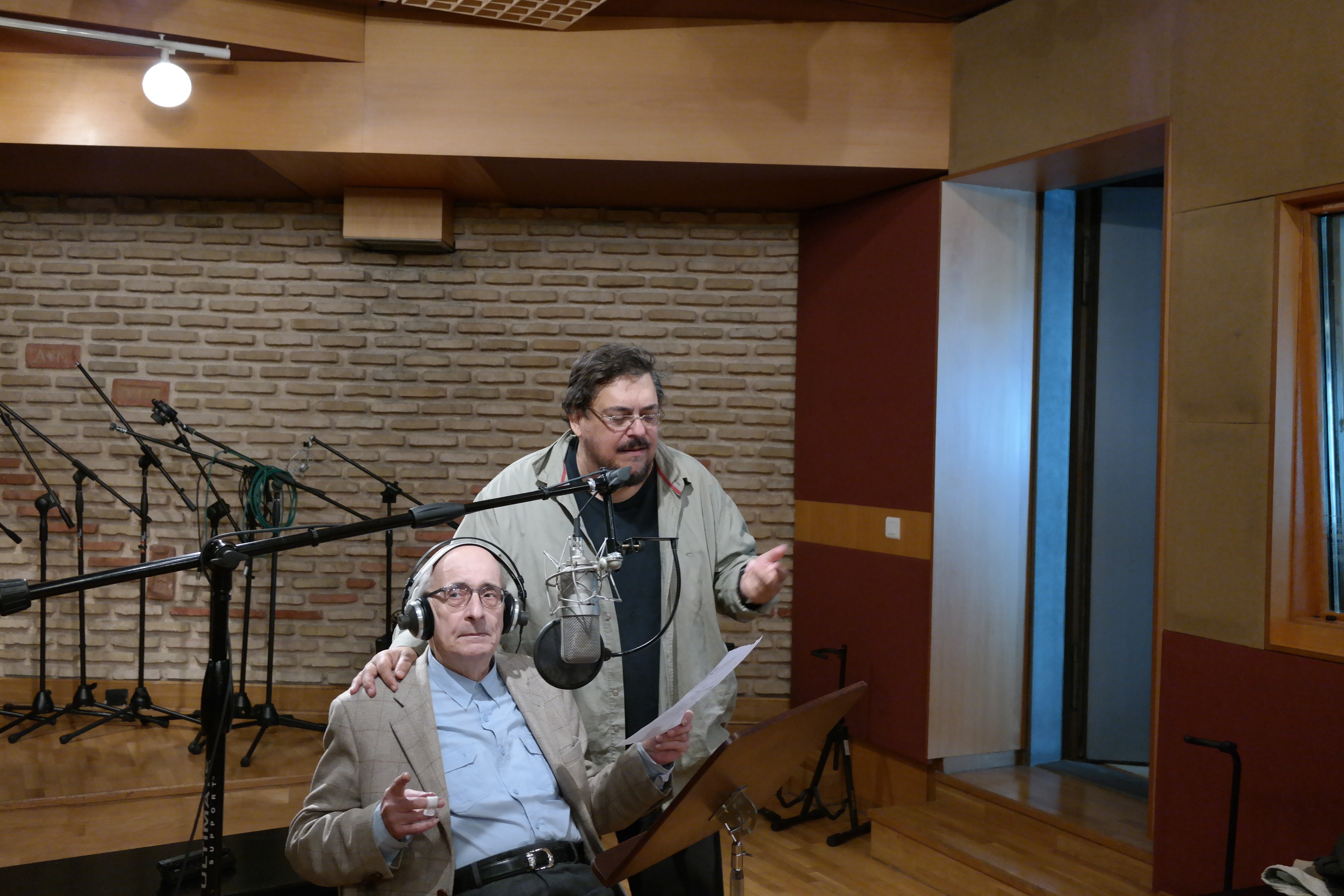 Mια τρύπα στον καιρό κύριε Μάνο